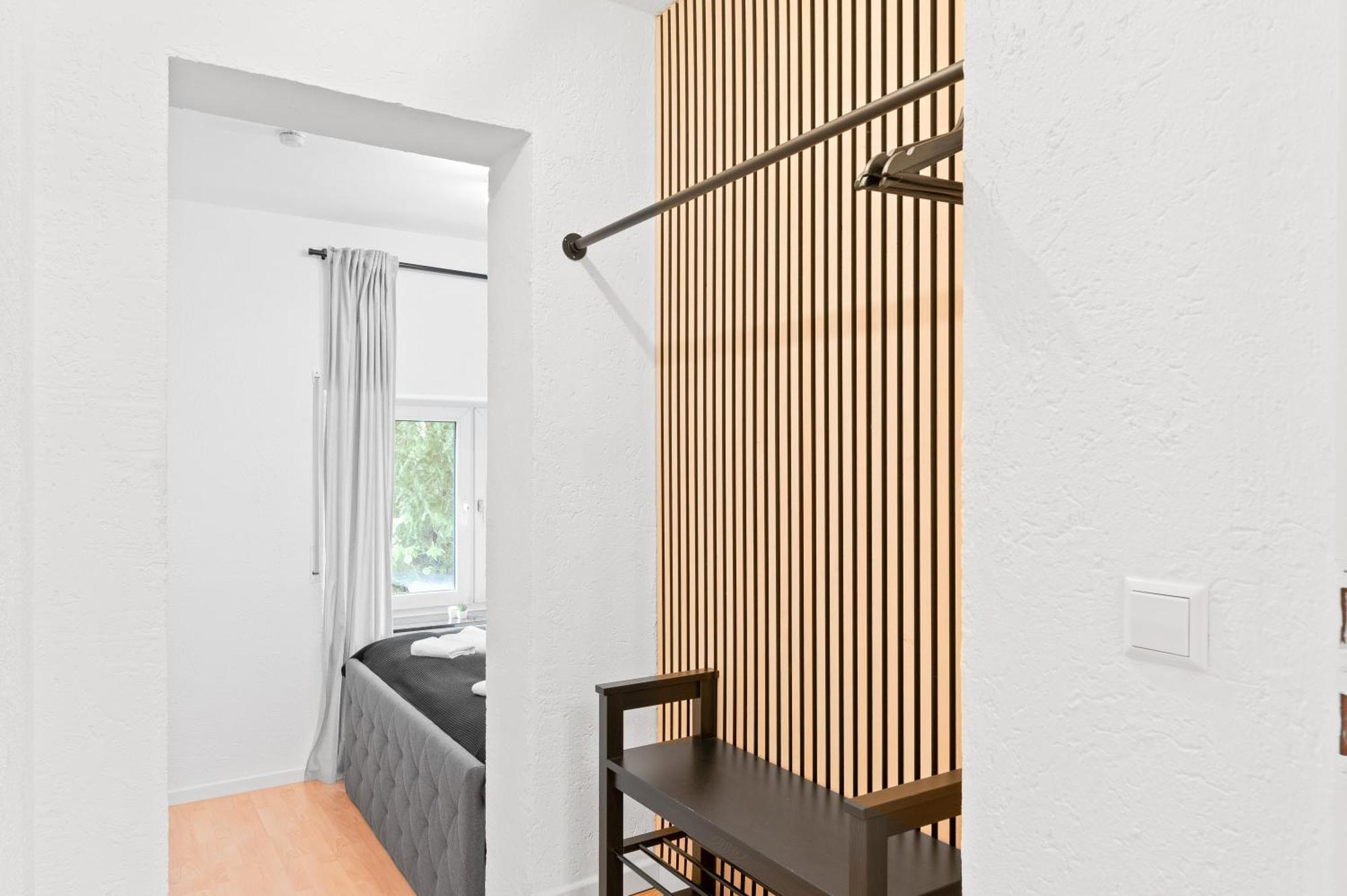 Kingsize Bett, Terrasse, Netflix, Zwei Zimmer Pforzheim Extérieur photo
